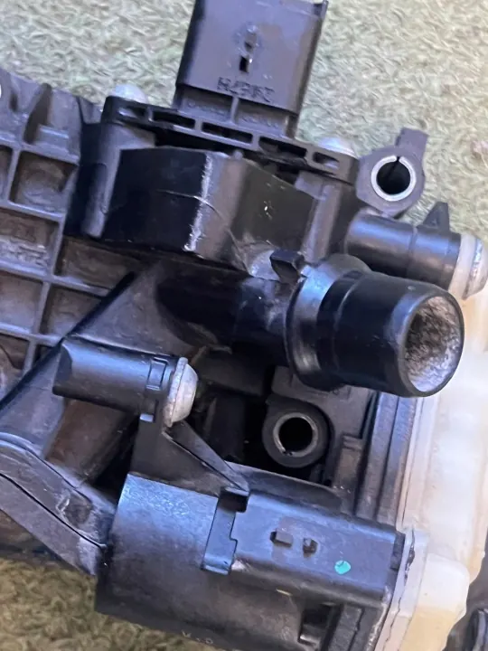 Thermostaathuis Ford Kuga OEM 251103 - Gebruikt image 4