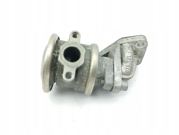 Válvula EGR usada OEM 078131165 para Audi A6 C6 2.4 Gasolina image 3