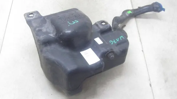 MERCEDES CLA C117 DEPÓSITO LIMPIAPARABRISAS A2468690220 image 2