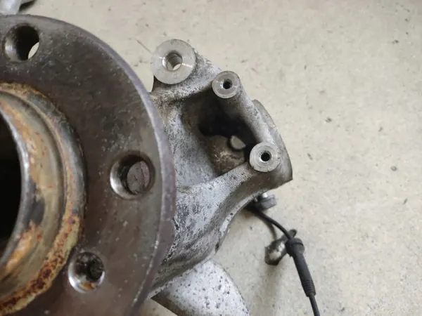 Framhjulsnav höger sida OEM 6858312 för BMW 4 F36 image 6