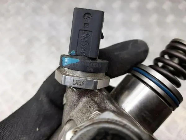 Polttoainepumppu Audi A6 2013 079127025AE image 3