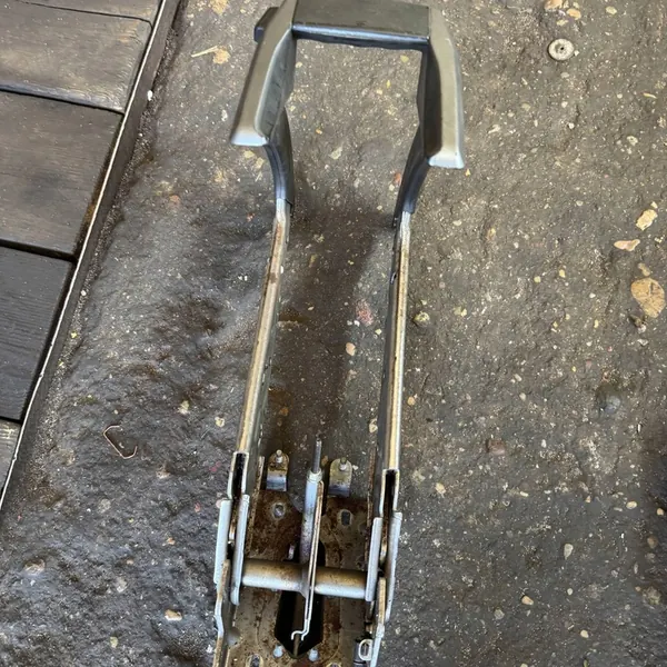 Palanca de freno de mano Opel OE 13237304 image 2