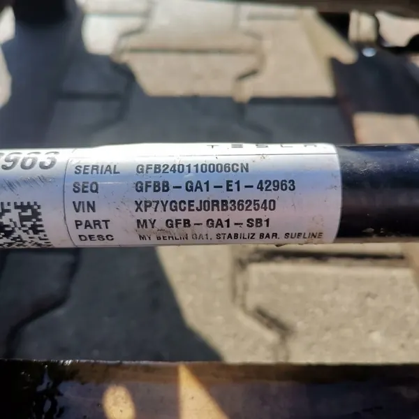 Tesla Model Y voorophangbalk OEM 1044532-00-B image 8