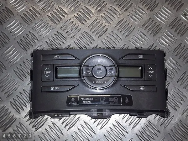Module climatisation Toyota Auris OEM 5590012a30b image 2