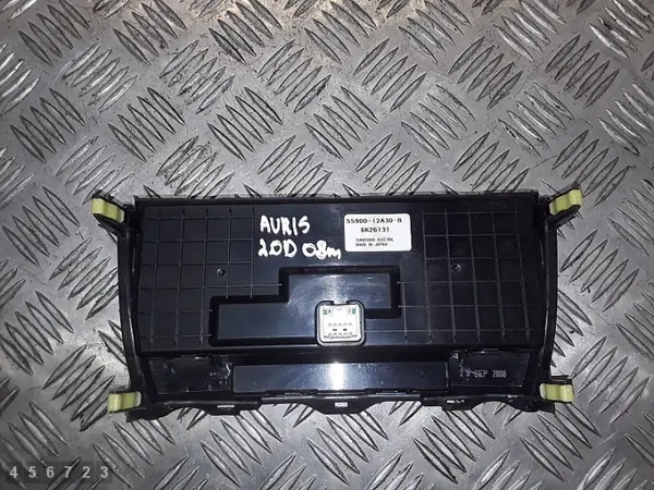 Module climatisation Toyota Auris OEM 5590012a30b image 4
