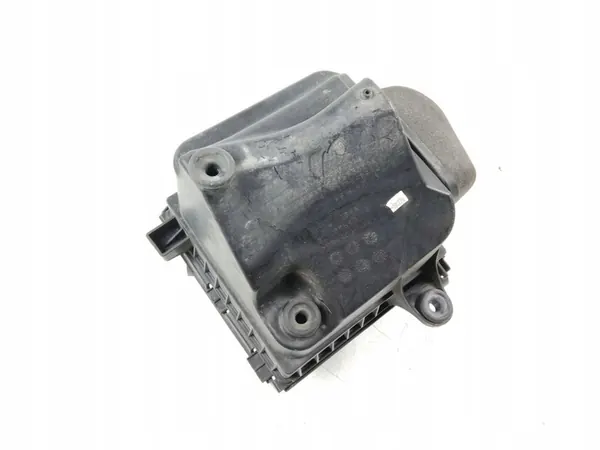 JEEP GRAND CHEROKEE WK2 ILMAFILTTERIN KOTELLO 3.0 CRD image 5