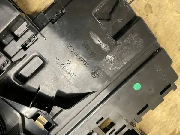 ALFA ROMEO GIULIA Ashtray Mechanism image 3