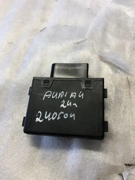 Contrôleur pompe à carburant OEM 8W0906093F Audi A4 image 2