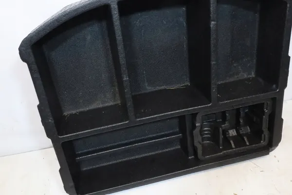 KIA Sportage III Lift tavaratilan lokero OEM 85710-3U010 image 6