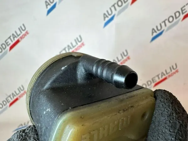 BMW Brandstofverwarmer OEM 13328517897 - Gebruikt image 10