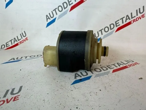 BMW Brandstofverwarmer OEM 13328517897 - Gebruikt image 4