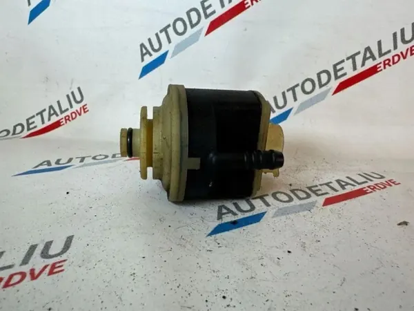 BMW Brandstofverwarmer OEM 13328517897 - Gebruikt image 7