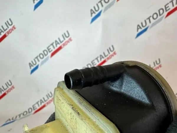 BMW Brandstofverwarmer OEM 13328517897 - Gebruikt image 9