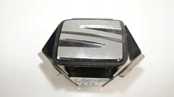 Poignée de hayon SEAT Leon III OEM 360194842 - Occasion image 2