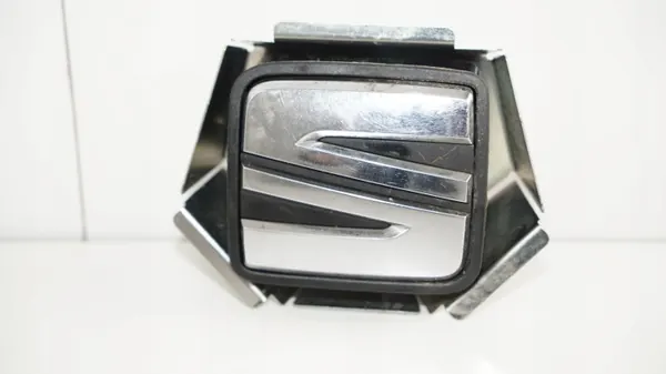 Poignée de hayon SEAT Leon III OEM 360194842 - Occasion image 4