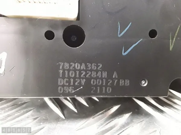 Mitsubishi L200 ilmastointiohjausmoduuli OEM 7820A362 image 4
