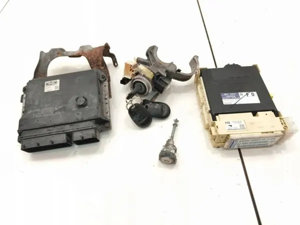 Kit d'allumage Toyota Sienna OEM 8966108300 - 3.46L 2011 image 4