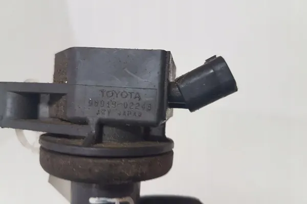 Korkeajännitekaapelit TOYOTA 2.0L Bensiini 2004 image 6