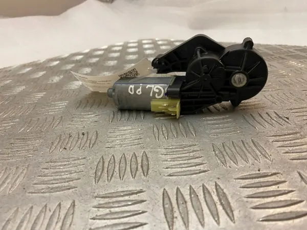 Motor de ajuste de asiento Mercedes-Benz GL X166 - Usado image 6