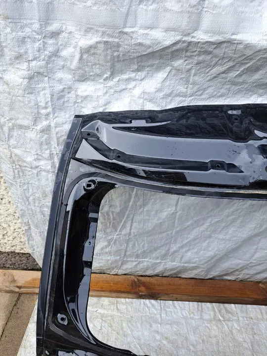 Takaluukku Toyota RAV4 V 2018+ image 3