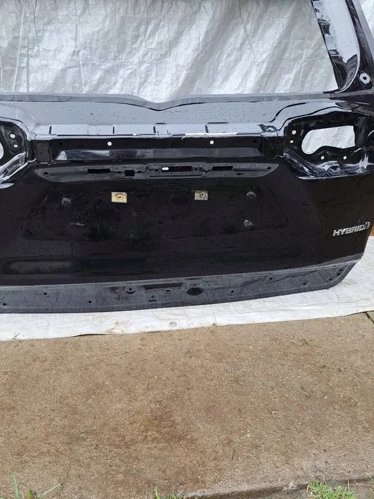 Takaluukku Toyota RAV4 V 2018+ image 9