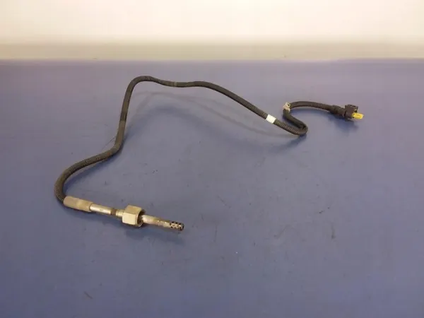 Sensor Temperatura Escape Mercedes OEM A0009050532 image 2
