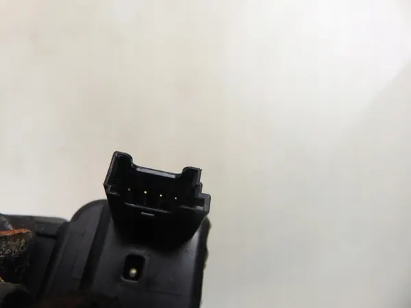 BMW X1 (E84) Baklucka Lås 51247200511 4PIN image 4