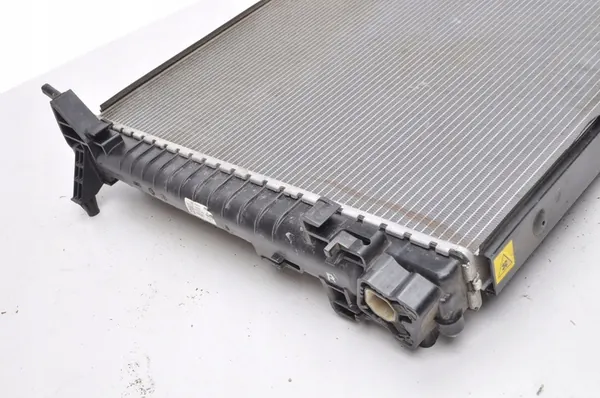 MASERATI LEVANTE 3.0 Radiador de Agua 670107326 image 2