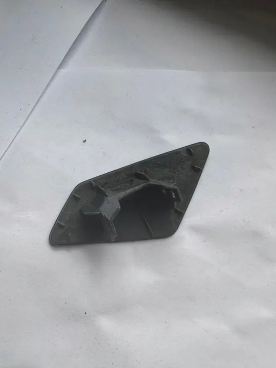 SKODA SUPERB III Tampa do Lavador de Faróis Direito Frontal 3V0955110 image 2