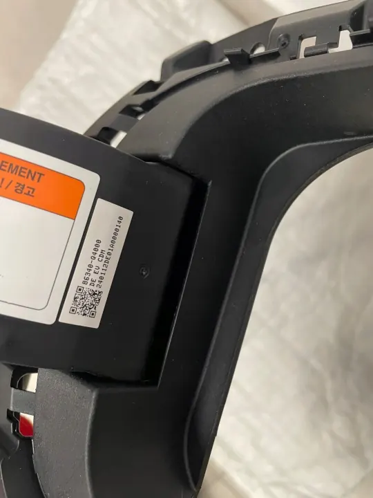 Tapa de Toma de Carga Kia Niro EV OEM 86340-Q4000 image 7