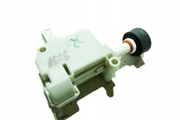 Bränsletanklock AUDI A6 AVANT 3B0959782A image 2