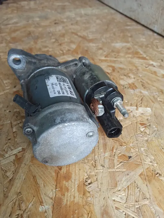 Arrancador 2.0TDI Automático Audi A4 A5 A6 04L911024A image 3