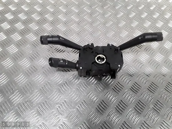 Fiat Linea Kytkin OEM AM-509903 - Käytetty Osa image 2