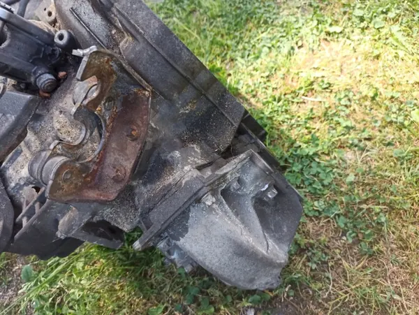 Astra H 1.6 Turbo LET Versnellingsbak 55779900 image 3