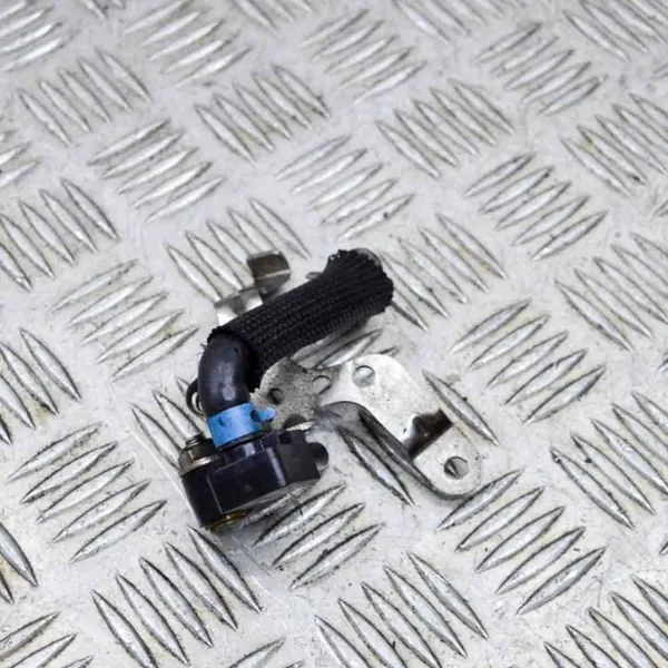 Sensor pressão combustível OEM J3P39V449BA Land Rover image 4