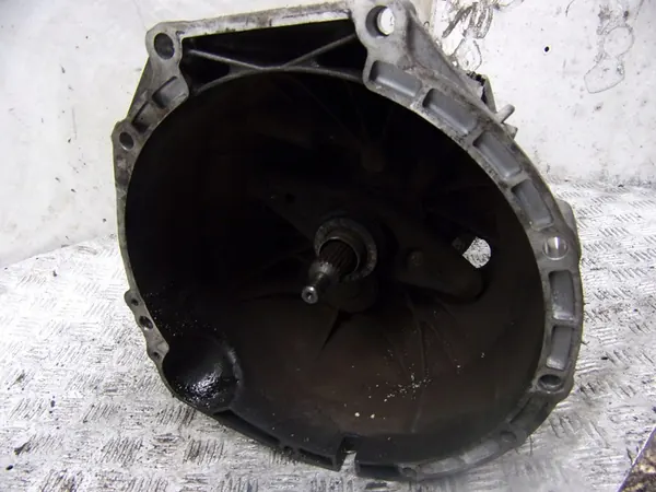 Manuaalivaihteisto BMW E60 2.0 D MTFLT3 image 4