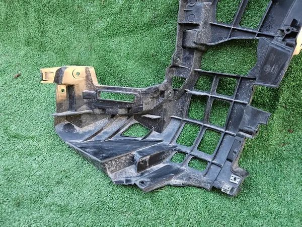 Reforço de para-choque direito VW Touareg III 18 R-Line OEM image 9