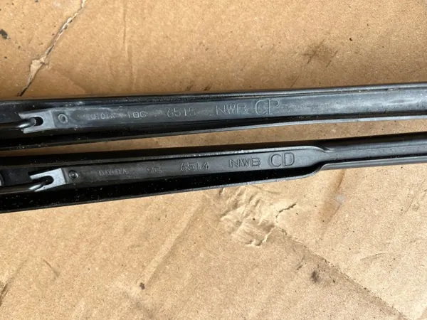 Jeu de Bras d'Essuie-Glace OEM 6515 6514 Toyota Corolla image 3