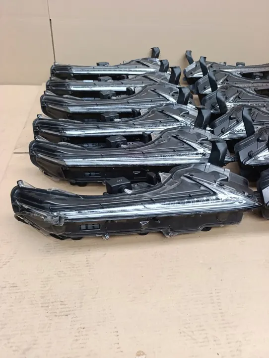 Farol DRL LED Lexus NX Direito Esquerdo 2014- NJBBHJU image 2