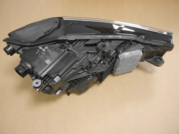 AUDI A7 4K LED Matrix-Beam Links 4K8941035F image 4