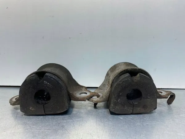 FBZ24494 Support de stabilisateur arrière - Subaru OE image 4