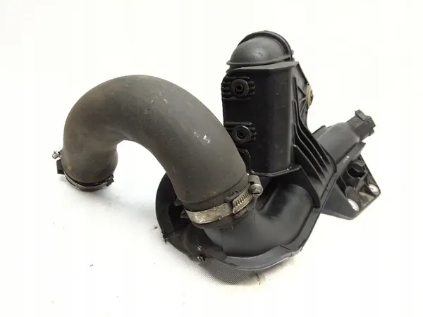 Luftresonatorrohr Audi 2.0 TFSI A4 B8 A5 2007- image 3