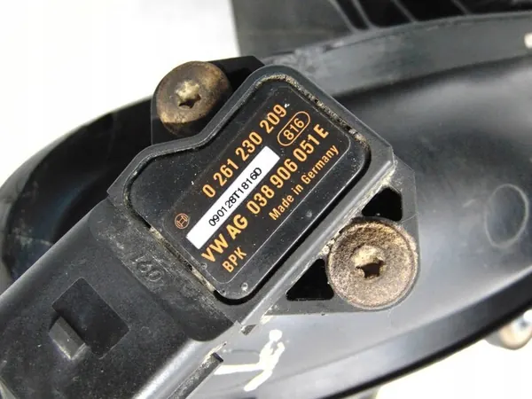 Luftresonatorrohr Audi 2.0 TFSI A4 B8 A5 2007- image 6