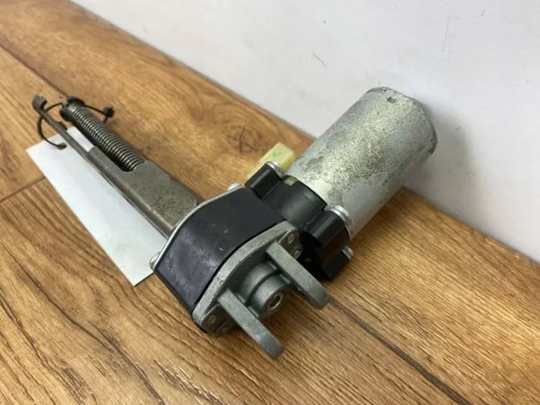 Motor de control de asiento OEM L0372816AA para Dodge Challenger image 2