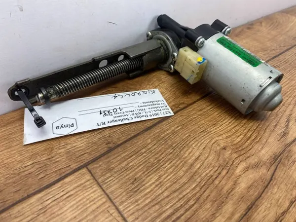 Motor de control de asiento OEM L0372816AA para Dodge Challenger image 10