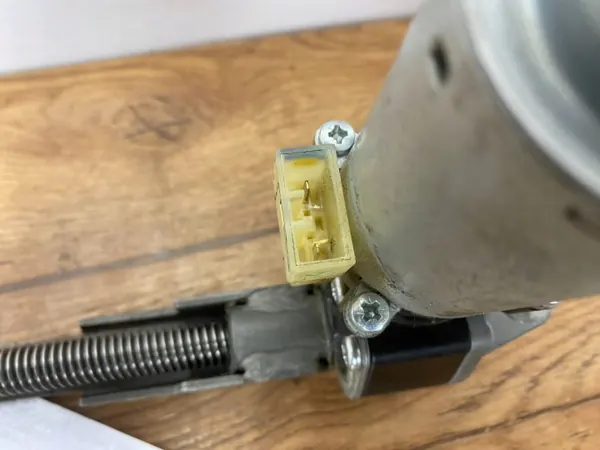 Motor de control de asiento OEM L0372816AA para Dodge Challenger image 5