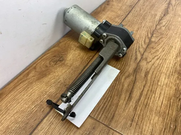 Motor de control de asiento OEM L0372816AA para Dodge Challenger image 6