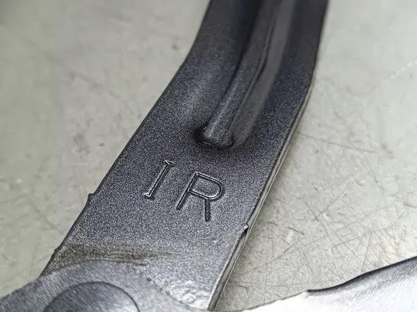 2024 Toyota GR 86 Charnière de coffre image 5