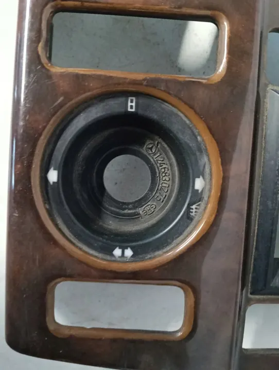 Consola Salpicadero Madera Mercedes W124 OEM 1246830275 image 3
