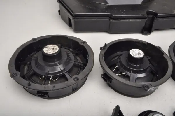 Bang & Olufsen Kaiuttimet OEM 204034 Audi A5 8T:lle image 8
